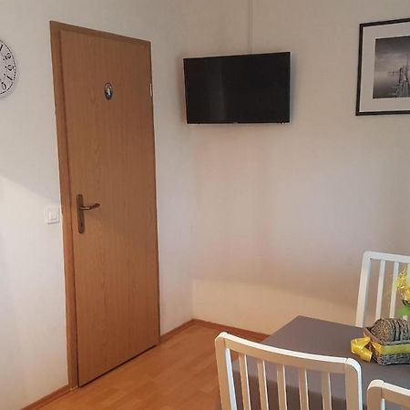 Apartmani Ab Pirovac Exterior foto
